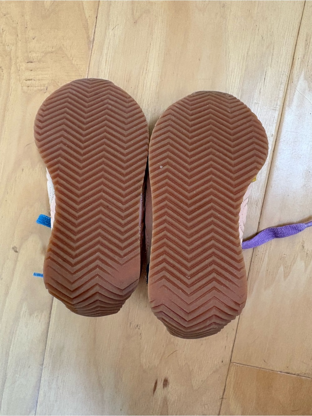 Charlotte Stone Toddler Colorblock Sneaker / C7 - Picture 6 of 8